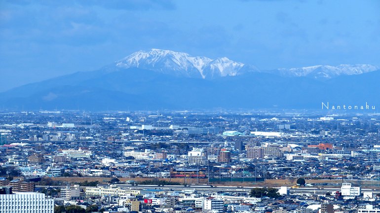 名古屋から見える山　伊吹山　