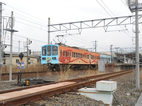 oth-train-1104.jpg