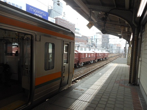 oth-train-1107.jpg