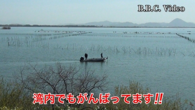 山ノ下湾から眺めた琵琶湖南湖!! 湖上はボートがパラパラ #今日の琵琶湖（YouTubeムービー 23/03/28）