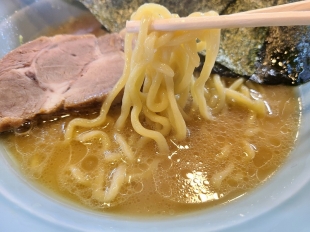 柿家　ラーメン　麺スープ
