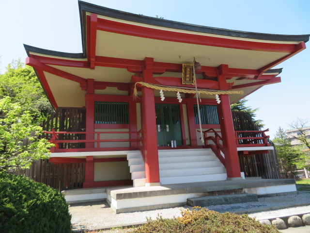 永山諏訪神社の社殿７