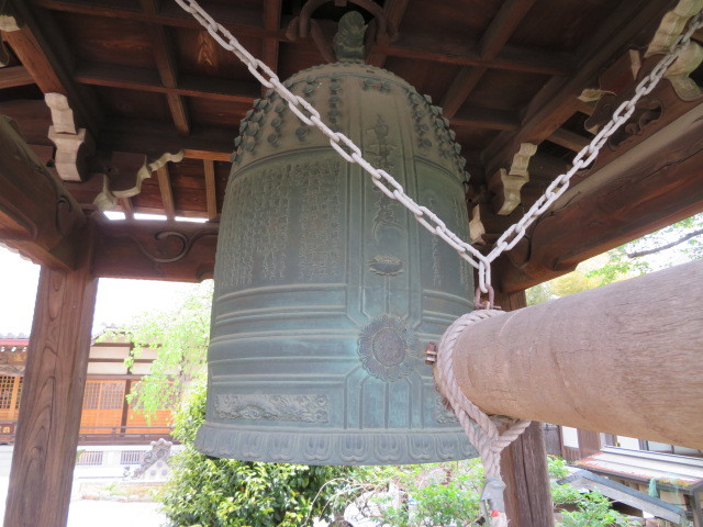 妙蓮寺の鐘楼３