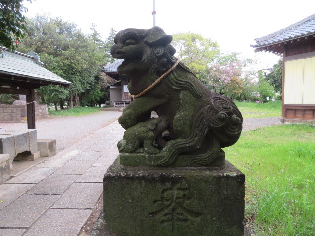 川和八幡神社の参道２