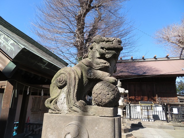 二子神社の境内１