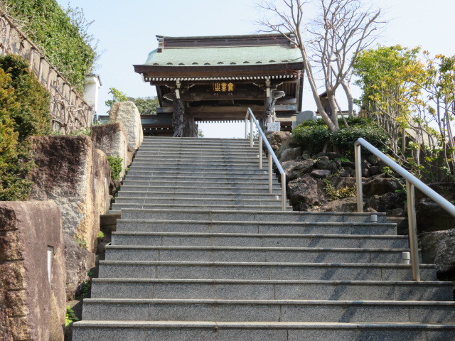 慈眼寺の山門４