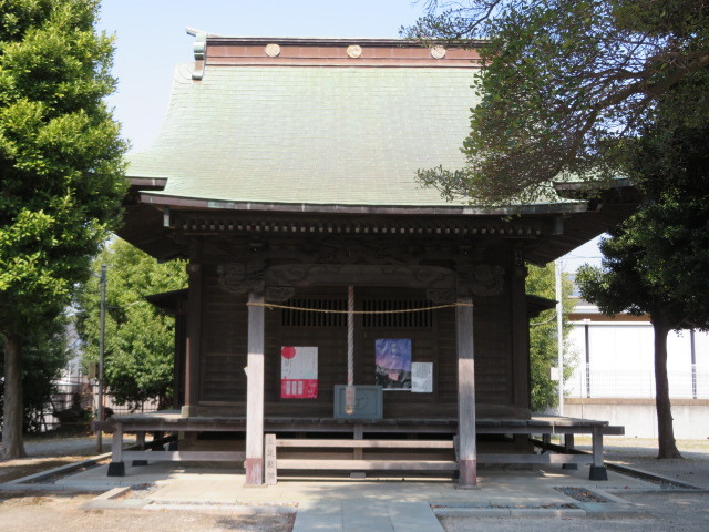 柄沢神社の社殿１