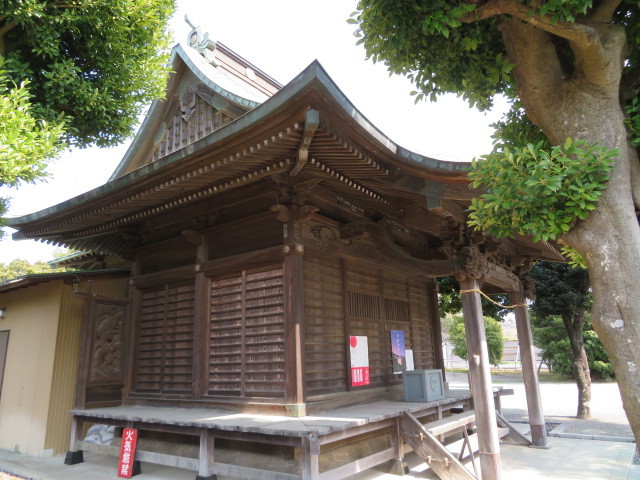 柄沢神社の社殿４